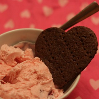 Strawberry Ice Cream and Chocolate Wafer Cookies